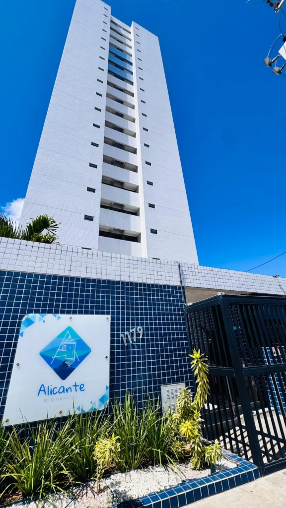 Apartamento Mobiliado à Venda no Residencial Alicante em Maceió