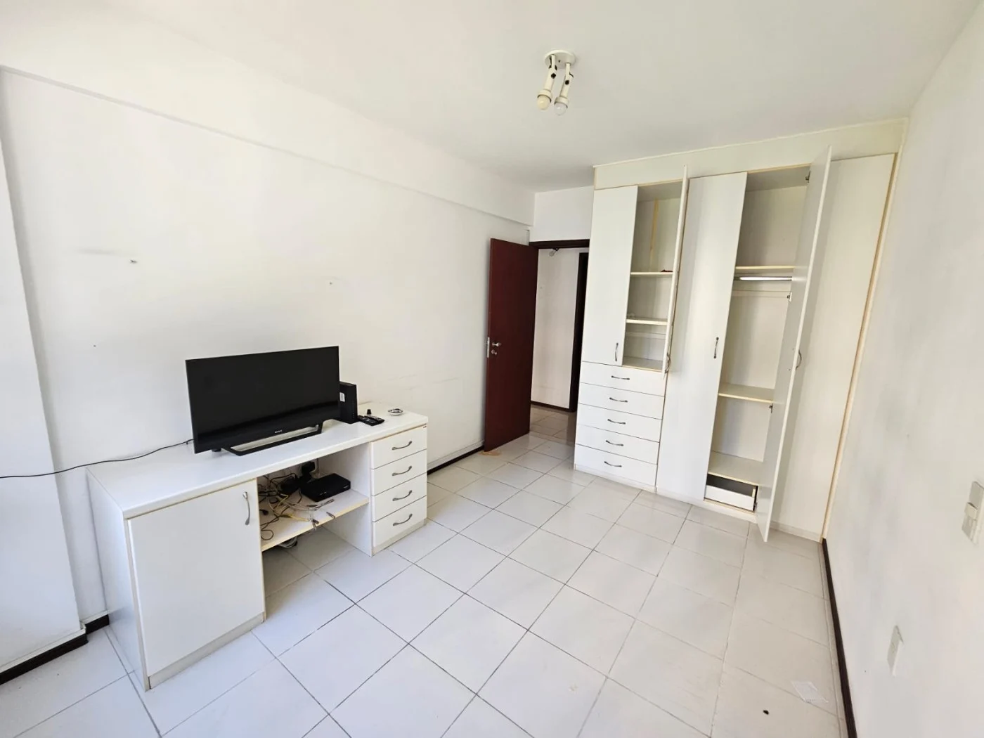 Apartamento para Venda em Maceió, Ponta Verde, 3 dormitórios, 1 suíte, 3 ba