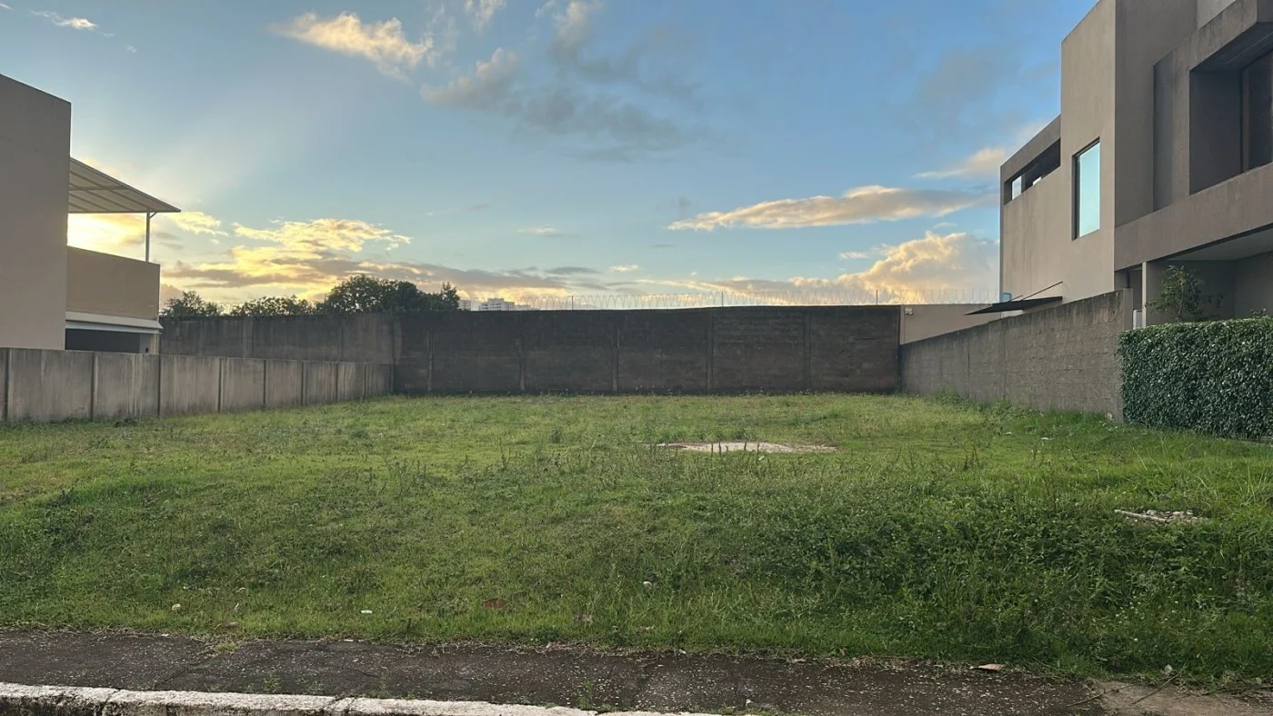 Terreno em Condomínio para Venda em Maceió, Serraria